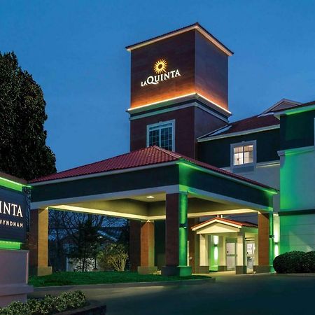 莱瑟姆奥尔巴尼机场拉奎塔酒店 外观 照片